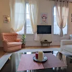 La Maison B - L'auberge Autonome Au Charme Vintage *