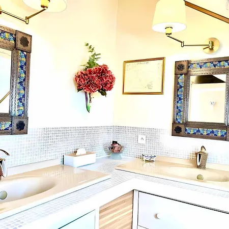 La Maison B - L'auberge Autonome Au Charme Vintage Bed & Breakfast Bergerac