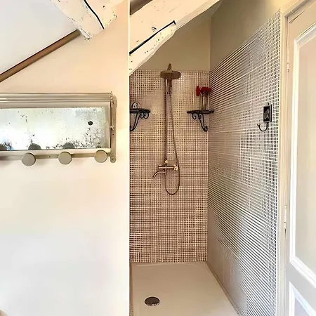 La Maison B - L'auberge Autonome Au Charme Vintage *