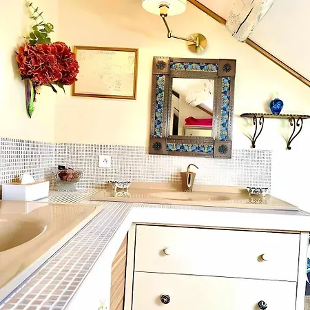 La Maison B - L'auberge Autonome Au Charme Vintage *