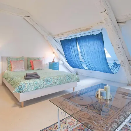 La Maison B - L'auberge Autonome Au Charme Vintage Bed & Breakfast *