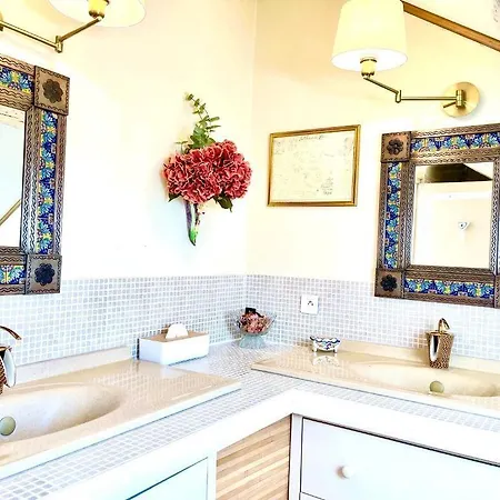 La Maison B - L'auberge Autonome Au Charme Vintage